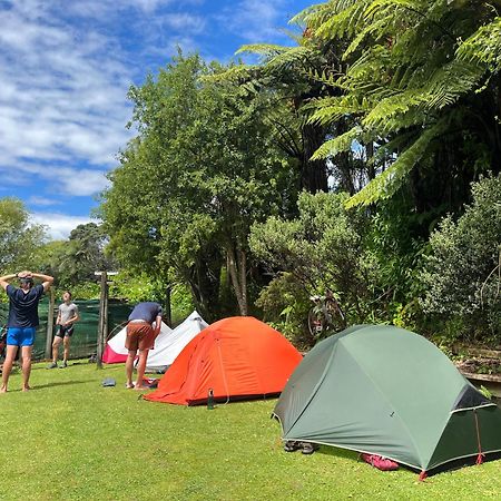 Global Village Travellers Lodge Greymouth Extérieur photo