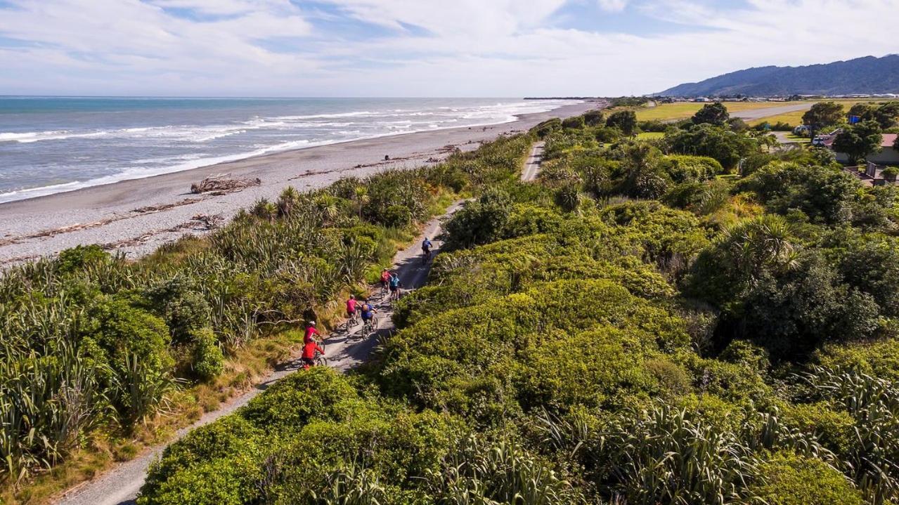 Global Village Travellers Lodge Greymouth Extérieur photo