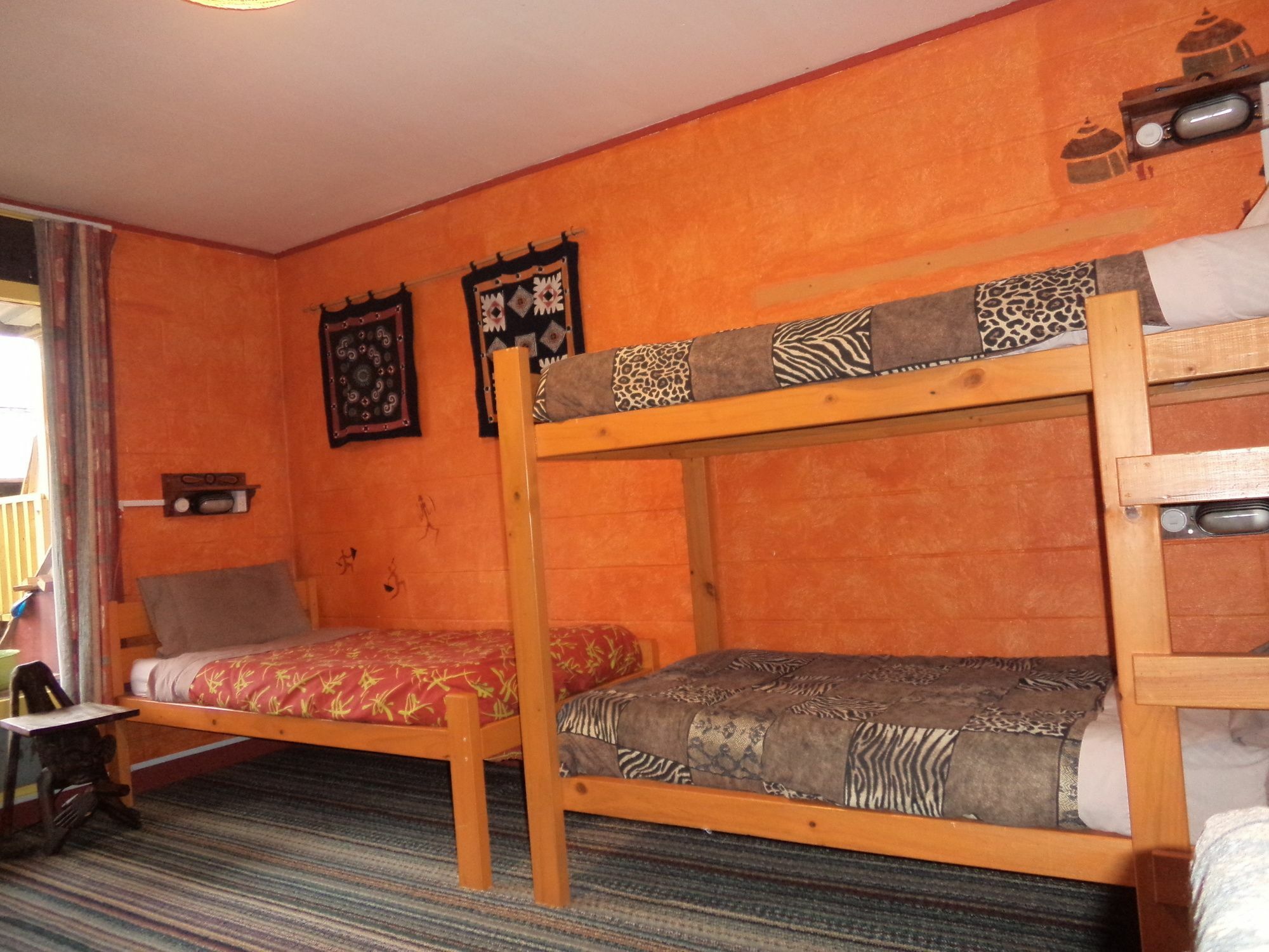 Global Village Travellers Lodge Greymouth Extérieur photo A typical room at Club Med